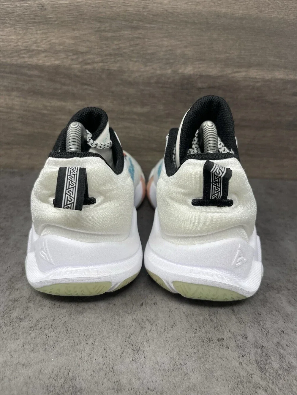Nike giannis immortality